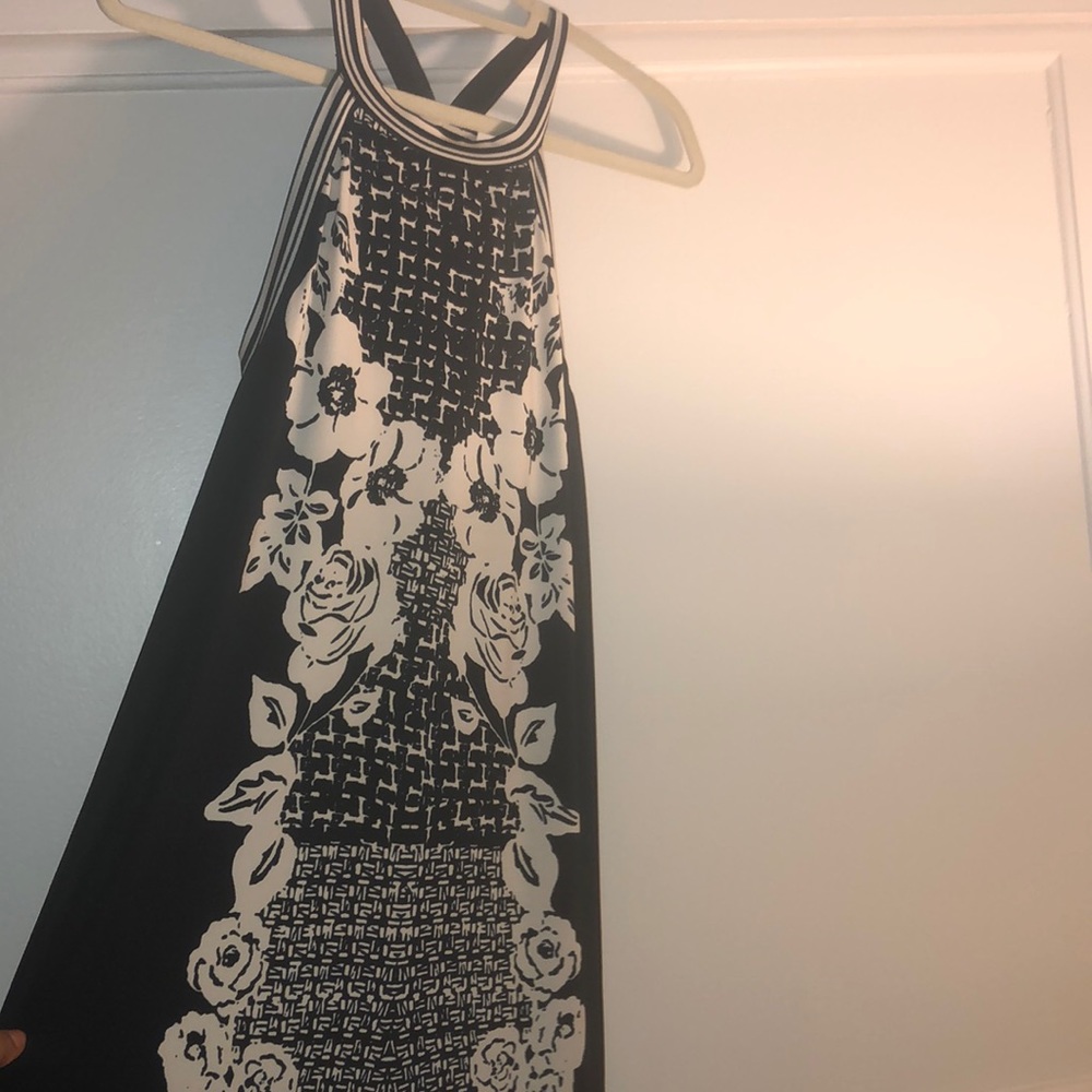 Cute Max Edition dress - size large